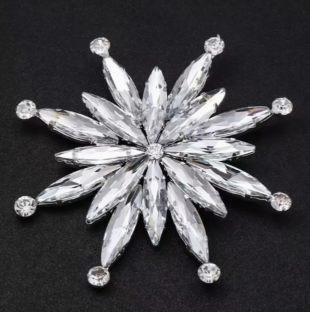 Large Snowflake Brooch "as is"