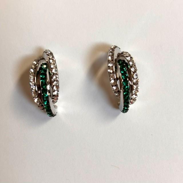 Classic Trio Crystal Earrings – Emerald & Clear Layered Crystals
