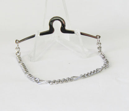 Tie Chain