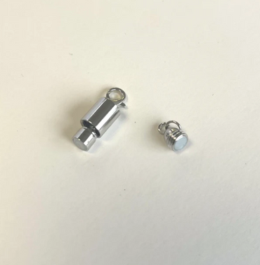 Magnetic & Screw Clasp