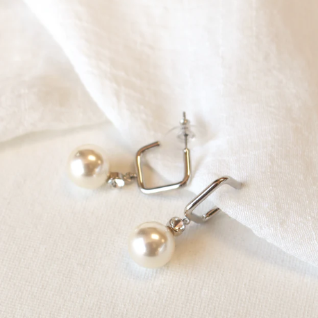 Dangling Earring | Pearl & Crystal Accent