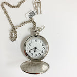 Pocket Watch ** BATTERY REQUIRED

Pocket Watch with Crest